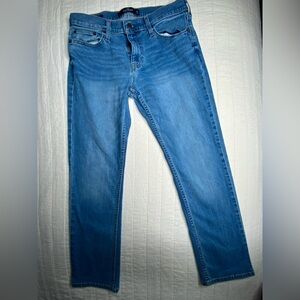 Hollister Men’s Slim Straight Jeans Epic Flex Medium Wash W30 L30
